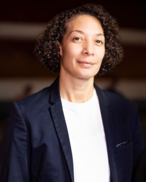 Lisa-Pryor-wqAdjus512x640